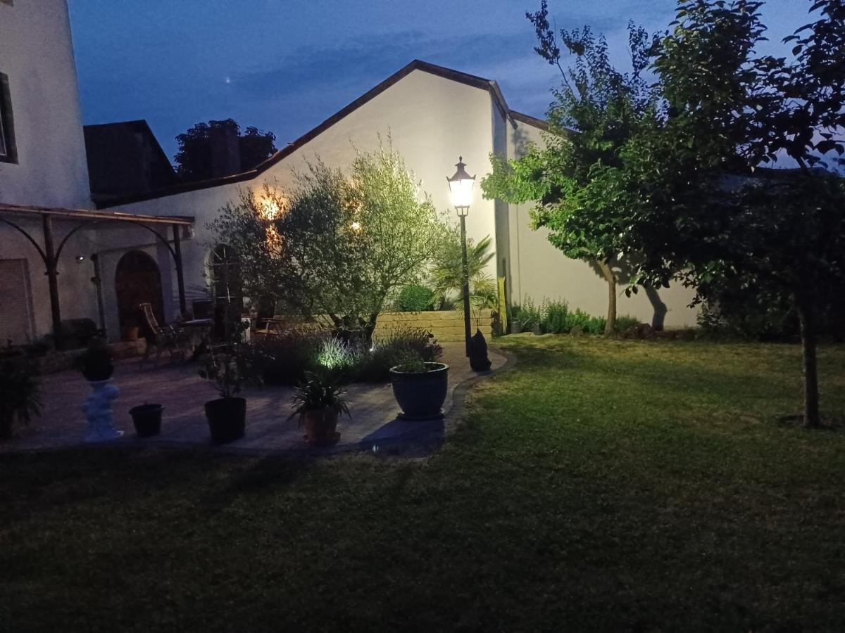 Gaestehaus Frevel Münstermaifeld 외부 사진